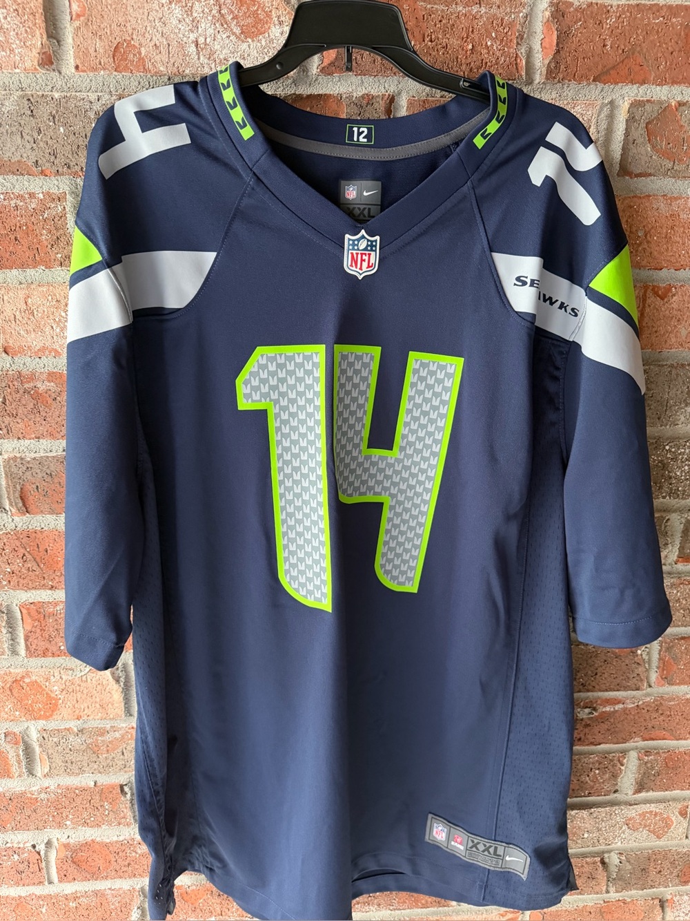 Nike Seattle Seahawks jersey for player DK Metcalf size XXL